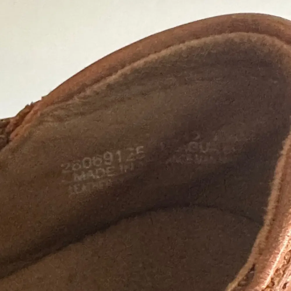Clarks Ashland India Leather Flats Womens Size 7.5 Camel Tan Flat Comfort Shoes